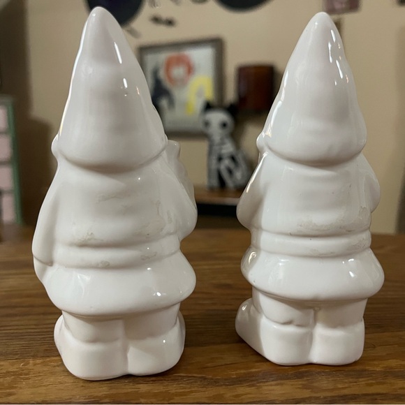 Set of 2 Ceramic Gnome Figurines - White Ceramic - Gnome Figurines - Picture 2 of 6